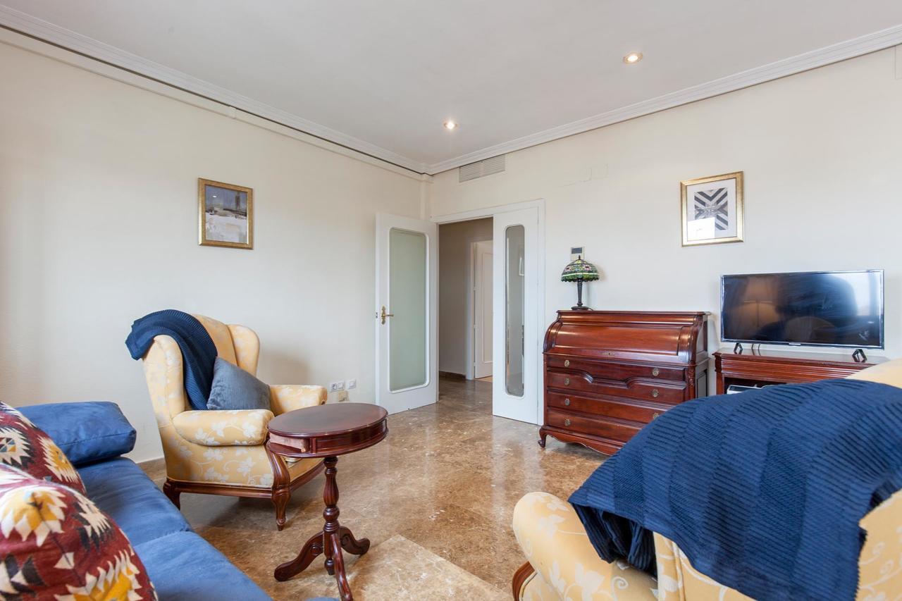 Amplio&Luminoso Triana Apartment Sevilla Bagian luar foto